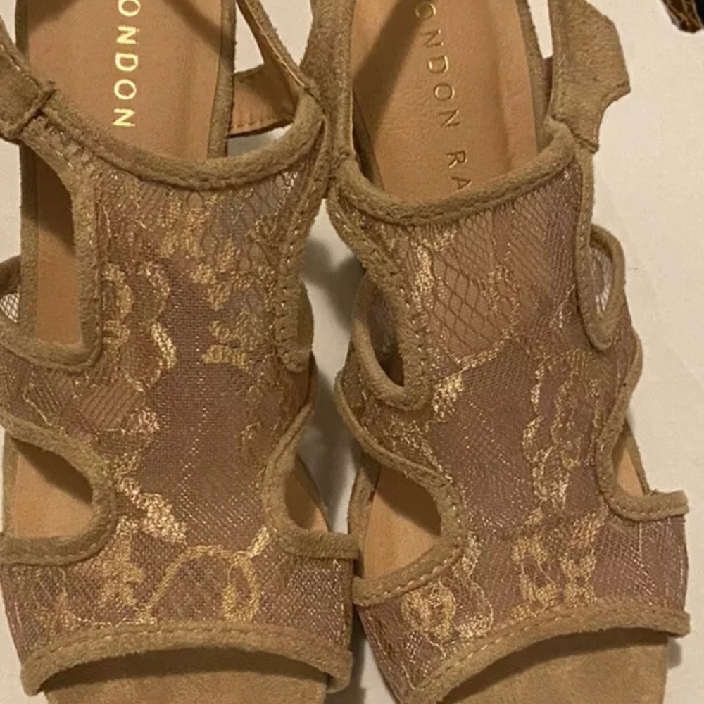 Women London Rag Sandal Shoes With Hills Size 7 Color Beige